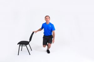 Single leg squat with assistance