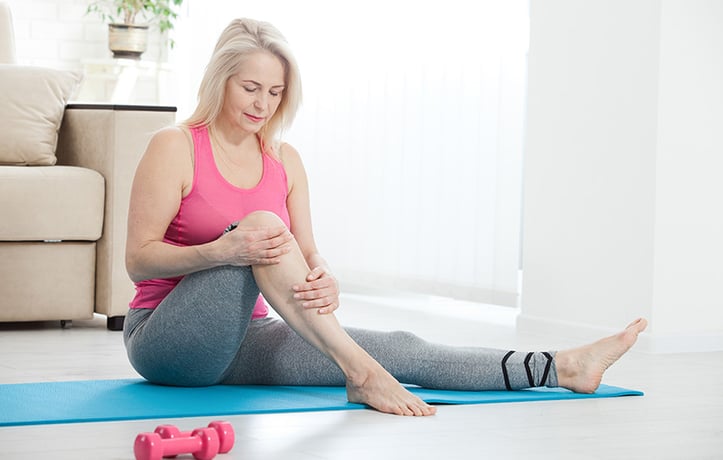 knee replacement client in pain